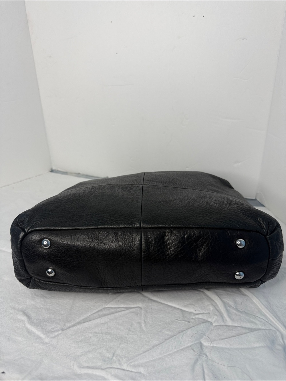 B. Makowsky Black Pebbled Leather Slouchy Hobo Shoulder Bag. - Picture 5 of 9